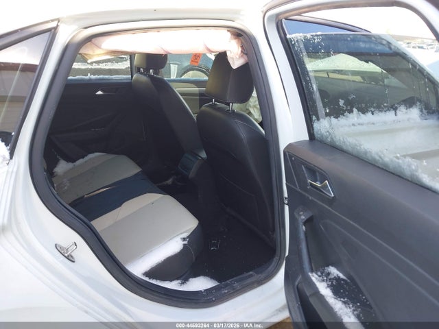 2019 Volkswagen Jetta 1.4t R-line/1.4t S/1.4t Se მანქანა იყიდება აუქციონზე, vin: 3VWCB7BU4KM273195, აუქციონის ნომერი: 44593264