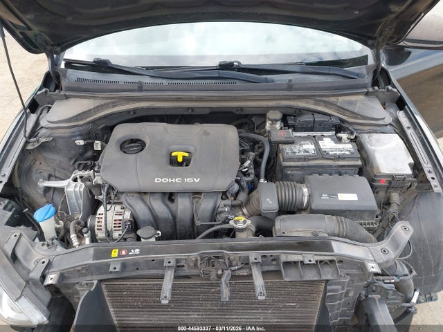 Hyundai ELANTRA SEL 2018 5NPD84LF0JH398722 Image 10