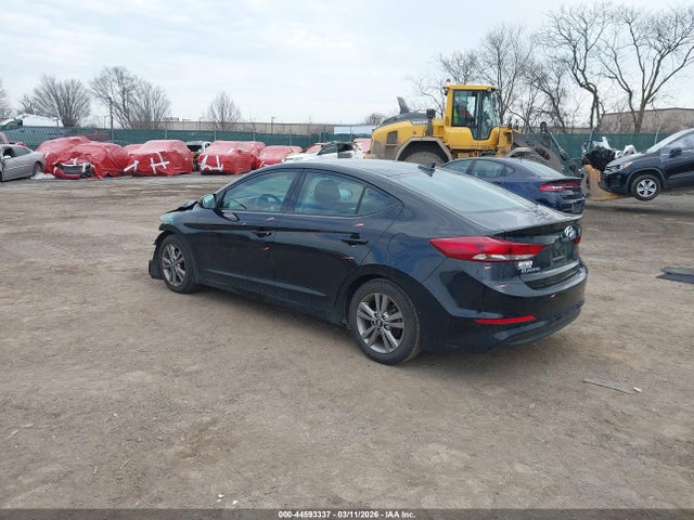 Hyundai ELANTRA SEL 2018 5NPD84LF0JH398722 Image 3