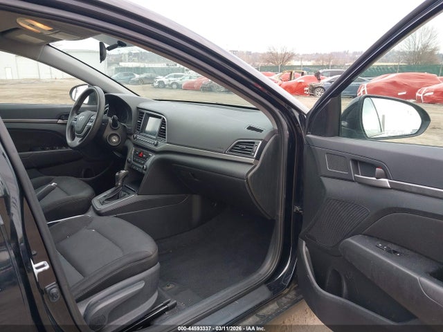 Hyundai ELANTRA SEL 2018 5NPD84LF0JH398722 Image 5