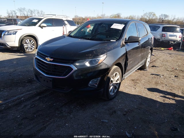 Chevrolet EQUINOX LS 2018 3GNAXHEV3JL129297 Image 2