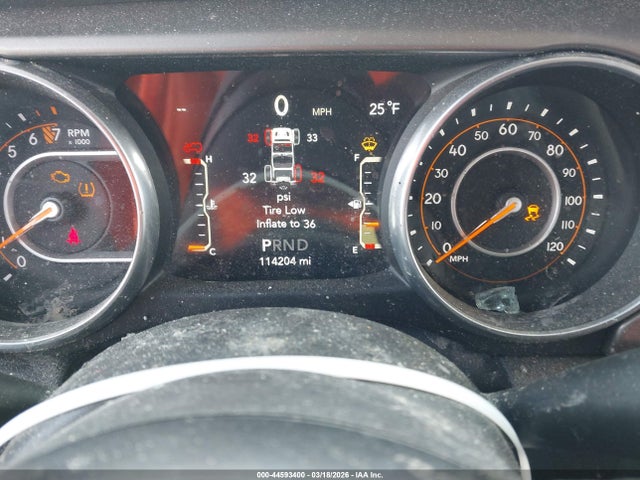 44593400 :رقم المزاد ، 1C4HJXDG5JW225299 vin ، 2018 Jeep Wrangler Unlimited Sport S 4x4 مزاد بيع