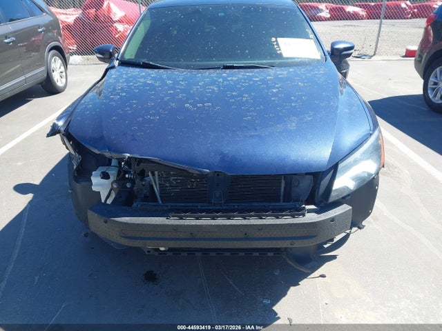44593419 :رقم المزاد ، 1VWCP7A30DC028022 vin ، 2013 Volkswagen Passat 2.5l Sel Premium مزاد بيع