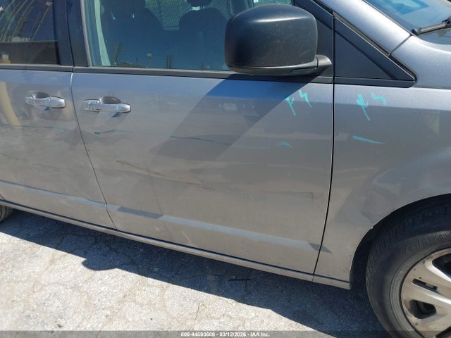 2C4RDGBG7JR231855 Dodge Grand Caravan Se