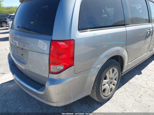 2C4RDGBG7JR231855 Dodge Grand Caravan Se