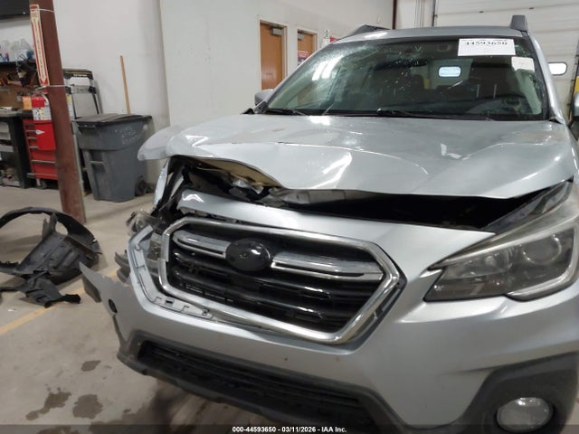 2018 SUBARU OUTBACK 4S4BSAFC7J3360162 Photo 5