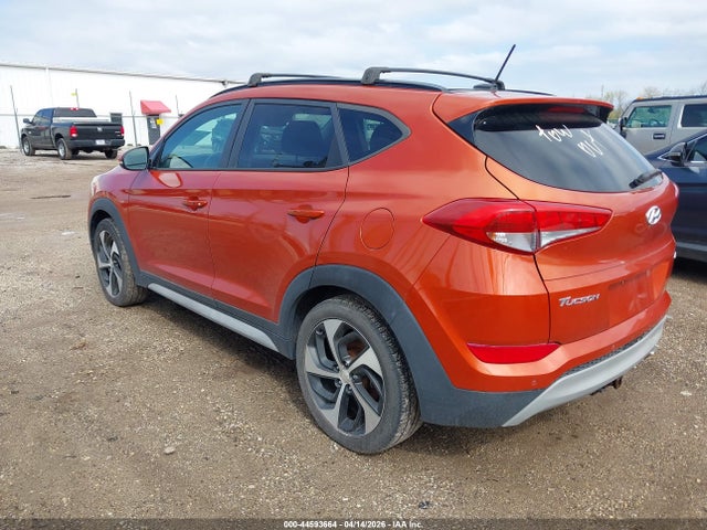 Продажа на аукционе авто 2017 Hyundai Tucson Value, vin: KM8J3CA2XHU574781, номер лота: 44593664
