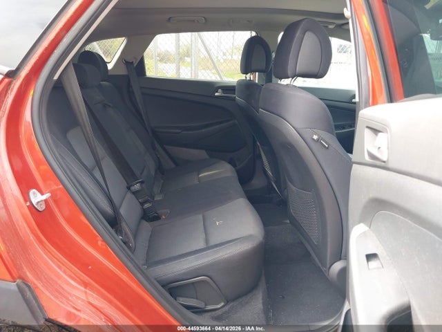 Продажа на аукционе авто 2017 Hyundai Tucson Value, vin: KM8J3CA2XHU574781, номер лота: 44593664