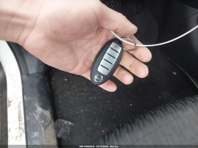 2019 NISSAN ROGUE JN8AT2MT1KW256311 Photo 10