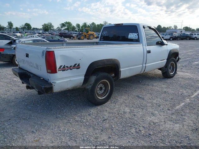 Aukcja sprzedaży 1999 Chevrolet K2500, vin: 1GCGK24R3XR710271, numer aukcji: 44593709