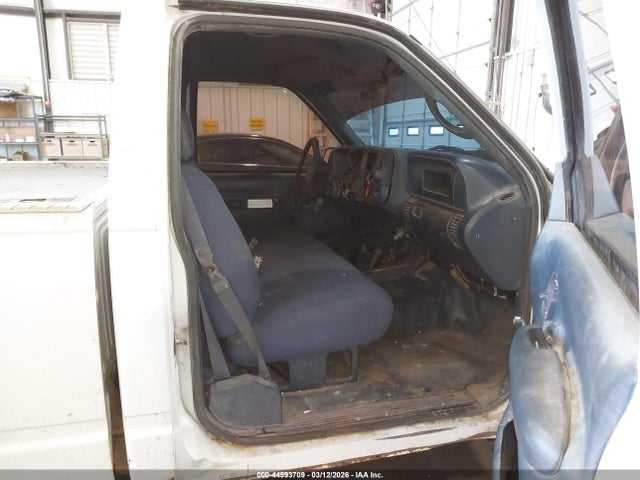 Aukcja sprzedaży 1999 Chevrolet K2500, vin: 1GCGK24R3XR710271, numer aukcji: 44593709