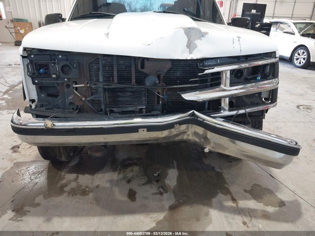 Aukcja sprzedaży 1999 Chevrolet K2500, vin: 1GCGK24R3XR710271, numer aukcji: 44593709