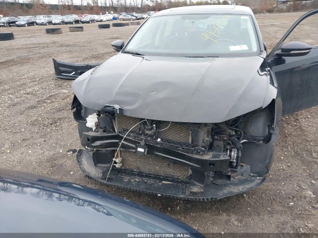 2019 VOLKSWAGEN PASSAT 1VWLA7A33KC003470 Photo 5
