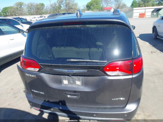 Auction sale of the 2019 Chrysler Pacifica Limited, vin: 2C4RC1GG3KR551586, lot number: 44593781
