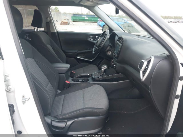 2021 KIA SOUL KNDJ63AU1M7789049 Photo 4