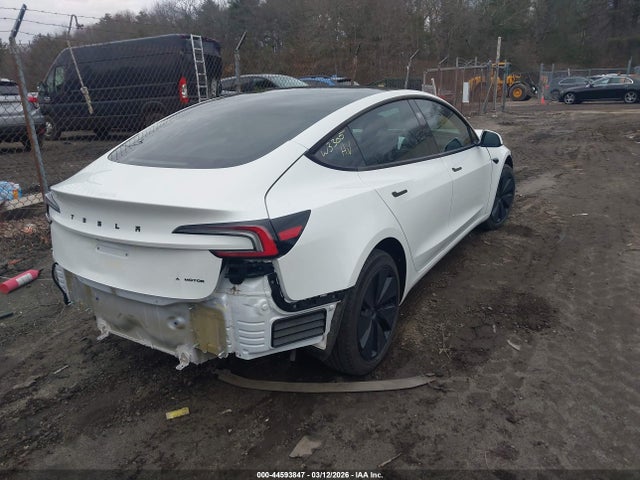 44593847 :رقم المزاد ، 5YJ3E1EA4RF844305 vin ، 2024 Tesla Model 3 مزاد بيع