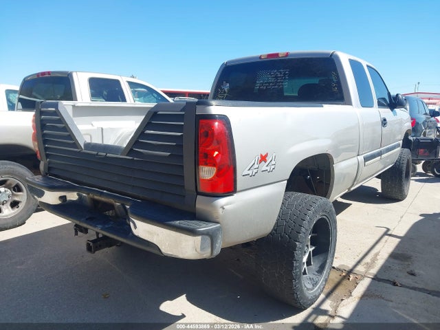 2004 Chevrolet Silverado 1500 Ls მანქანა იყიდება აუქციონზე, vin: 2GCEK19V241164154, აუქციონის ნომერი: 44593869