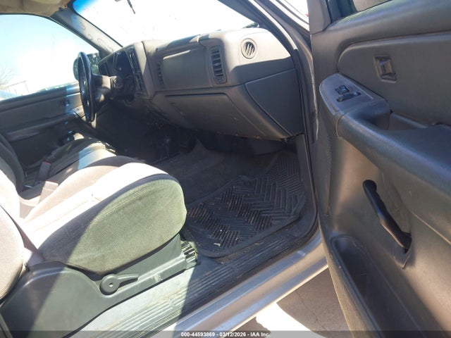 2004 Chevrolet Silverado 1500 Ls მანქანა იყიდება აუქციონზე, vin: 2GCEK19V241164154, აუქციონის ნომერი: 44593869