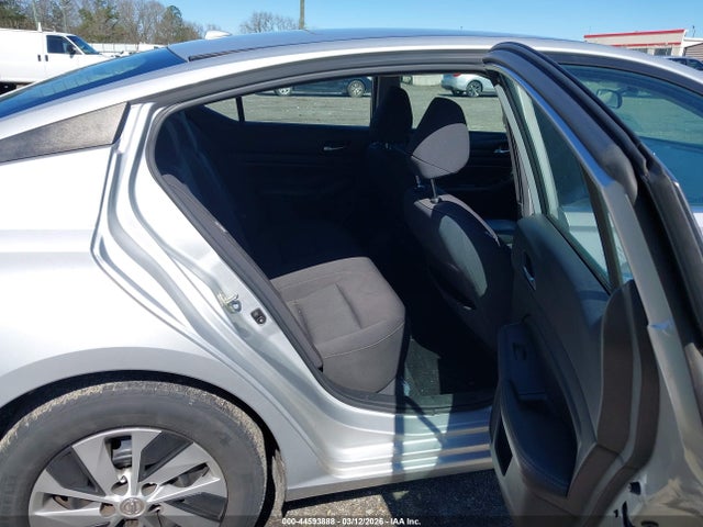 44593888 :رقم المزاد ، 1N4BL4BV5LC264338 vin ، 2020 Nissan Altima S Fwd مزاد بيع