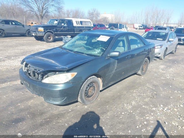 Продажа на аукционе авто 2005 Toyota Camry Le, vin: 4T1BE30K15U098173, номер лота: 44593913