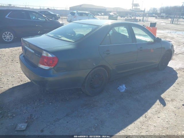 Продажа на аукционе авто 2005 Toyota Camry Le, vin: 4T1BE30K15U098173, номер лота: 44593913