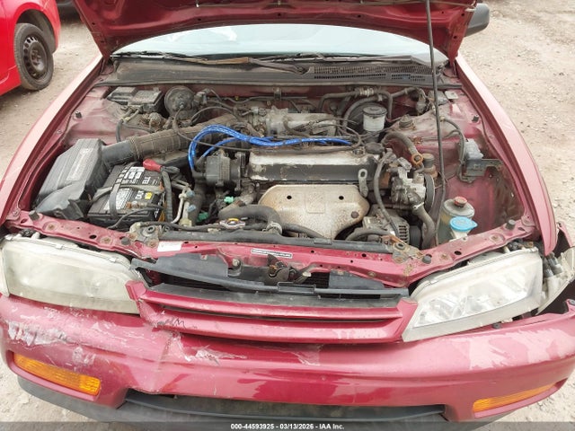 1995 Honda Accord Lx/ex მანქანა იყიდება აუქციონზე, vin: 1HGCD5635SA122996, აუქციონის ნომერი: 44593925