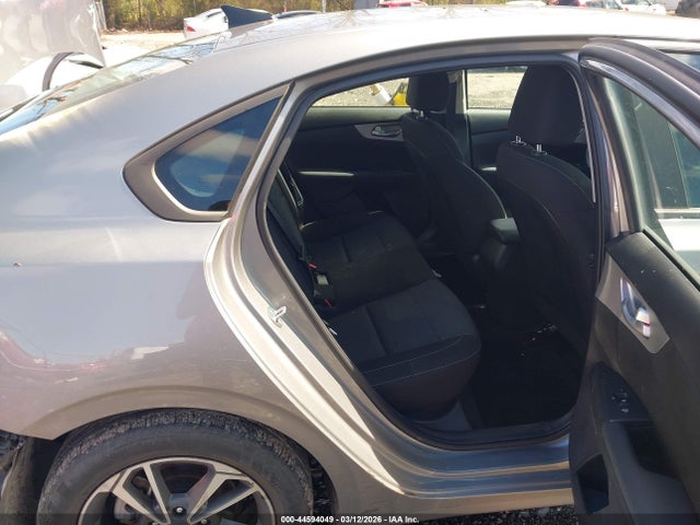 KIA Forte Lxs 2023 3KPF24AD7PE616177 Image 8