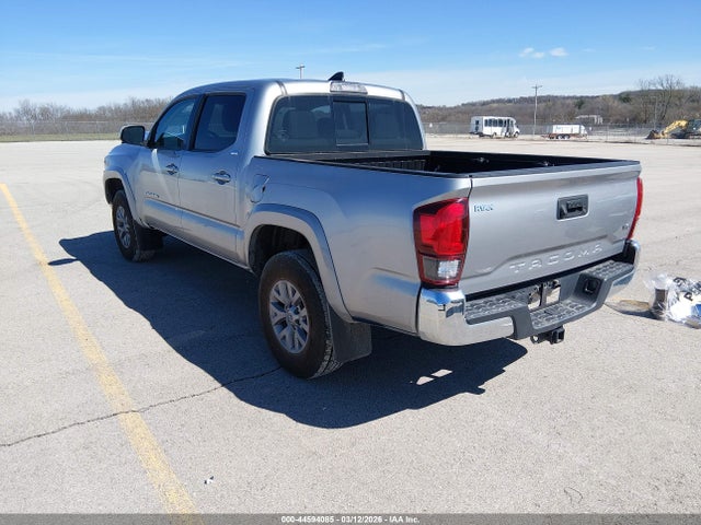 Aukcja sprzedaży 2018 Toyota Tacoma Sr5 V6, vin: 5TFAZ5CN3JX063665, numer aukcji: 44594085