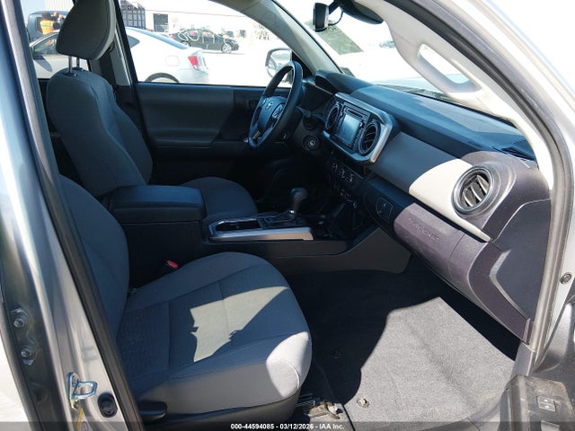 Aukcja sprzedaży 2018 Toyota Tacoma Sr5 V6, vin: 5TFAZ5CN3JX063665, numer aukcji: 44594085