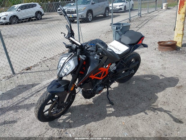 KTM 390 Duke 2023 MD2JPJ402PN205696 Image 2