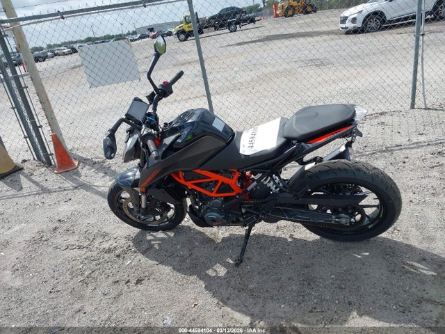 KTM 390 Duke 2023 MD2JPJ402PN205696 Image 13