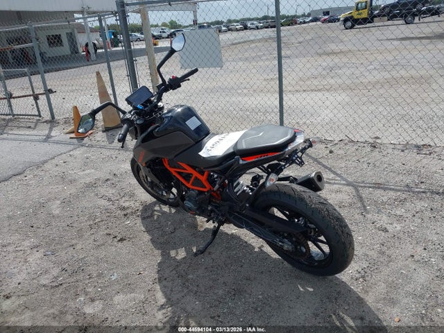 KTM 390 Duke 2023 MD2JPJ402PN205696 Image 3