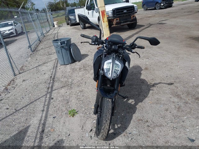 KTM 390 Duke 2023 MD2JPJ402PN205696 Image 5