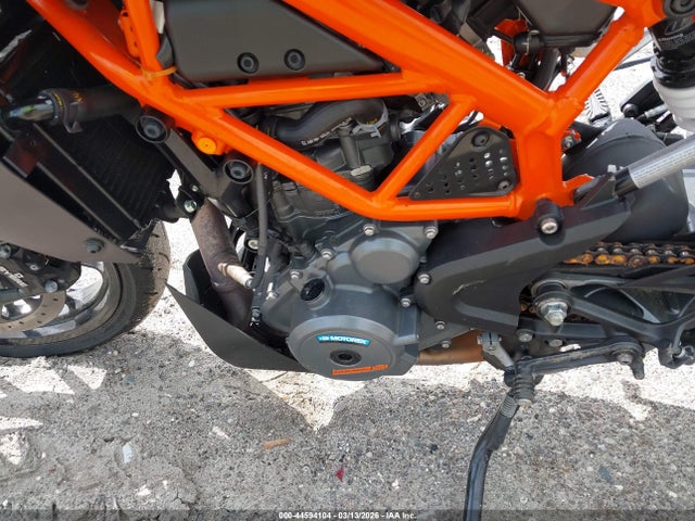 KTM 390 Duke 2023 MD2JPJ402PN205696 Image 9