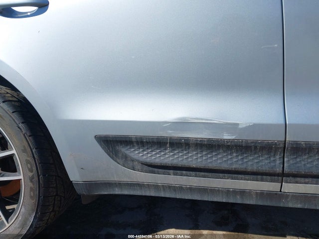 WP1AA2A5XPLB05367 Porsche Macan T
