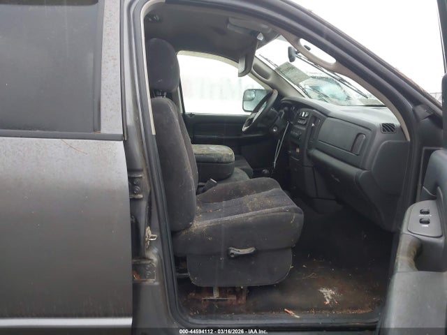 44594112 :رقم المزاد ، 3D7LU38CX4G230315 vin ، 2004 Dodge Ram 3500 Slt/laramie مزاد بيع