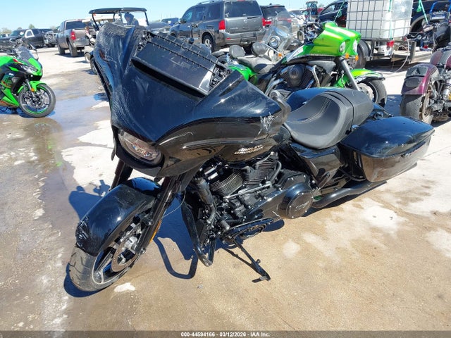 Harley-Davidson FLHX 2025 1HD1KB714SB641621 Image 2