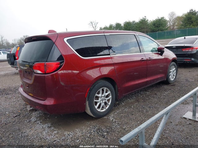 44594182 :رقم المزاد ، 2C4RC1DG6HR796766 vin ، 2017 Chrysler Pacifica Touring مزاد بيع