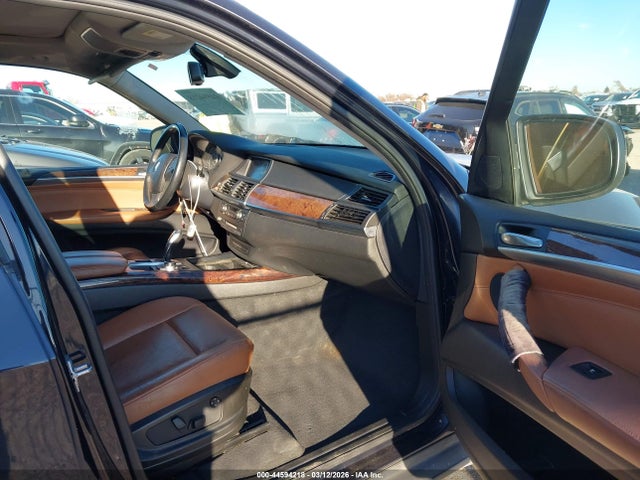 2010 BMW X5 5UXFE4C50AL276977 Photo 4