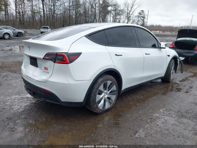 2021 Tesla Model Y Long Range Dual Motor All-wheel Drive მანქანა იყიდება აუქციონზე, vin: 5YJYGDEE7MF117897, აუქციონის ნომერი: 44594238