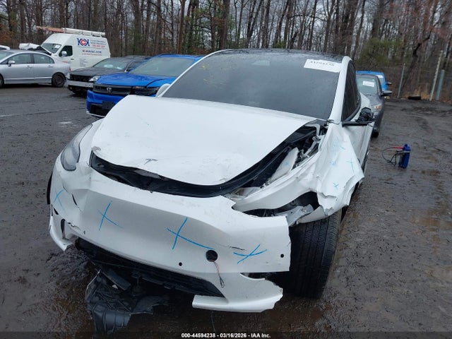 2021 Tesla Model Y Long Range Dual Motor All-wheel Drive მანქანა იყიდება აუქციონზე, vin: 5YJYGDEE7MF117897, აუქციონის ნომერი: 44594238