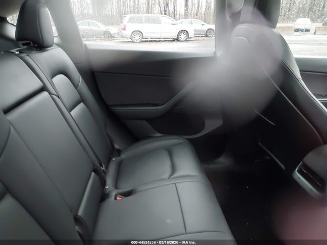 2021 Tesla Model Y Long Range Dual Motor All-wheel Drive მანქანა იყიდება აუქციონზე, vin: 5YJYGDEE7MF117897, აუქციონის ნომერი: 44594238