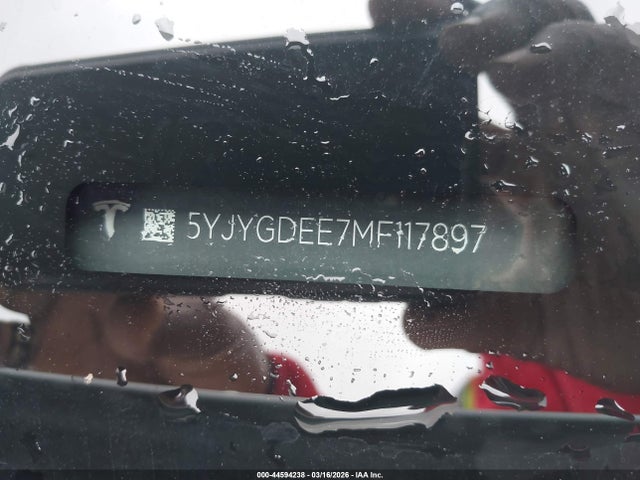2021 Tesla Model Y Long Range Dual Motor All-wheel Drive მანქანა იყიდება აუქციონზე, vin: 5YJYGDEE7MF117897, აუქციონის ნომერი: 44594238