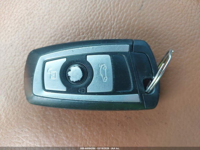 Продажа на аукционе авто 2015 Bmw 328i, vin: WBA3A5G56FNS90083, номер лота: 44594264