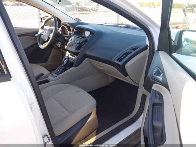 Ford FOCUS SE 2016 1FADP3KE2GL280042 Image 5