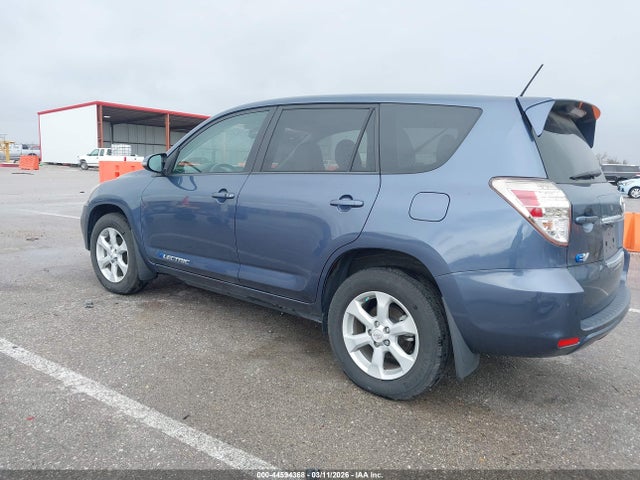 2014 TOYOTA RAV4 EV 2T3YL4DV6EW002426 Photo 2