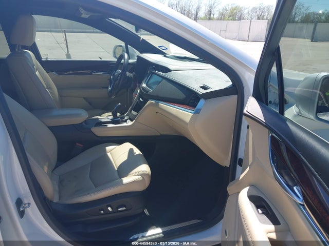 1GYKNCRS9JZ139020 Cadillac XT5 LUXURY