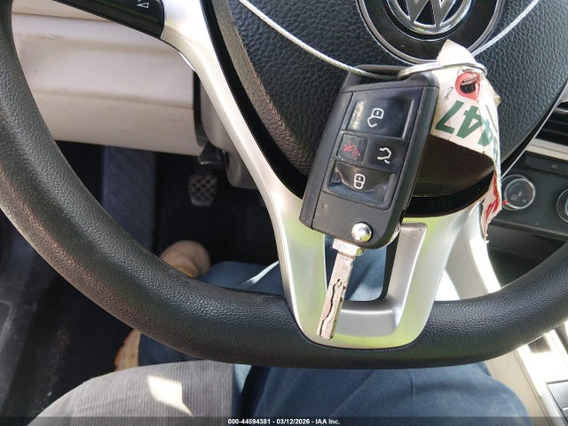44594381 :رقم المزاد ، 3VWN57BU3KM184024 vin ، 2019 Volkswagen Jetta 1.4t S مزاد بيع