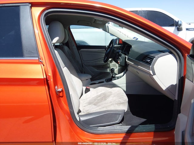 44594381 :رقم المزاد ، 3VWN57BU3KM184024 vin ، 2019 Volkswagen Jetta 1.4t S مزاد بيع