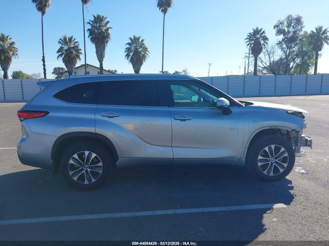 Toyota Highlander Xle 2023 5TDKDRBH5PS519931 Image 14